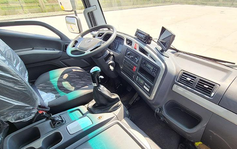 福田欧马可S5国六7米6冷藏车大马力冷藏车