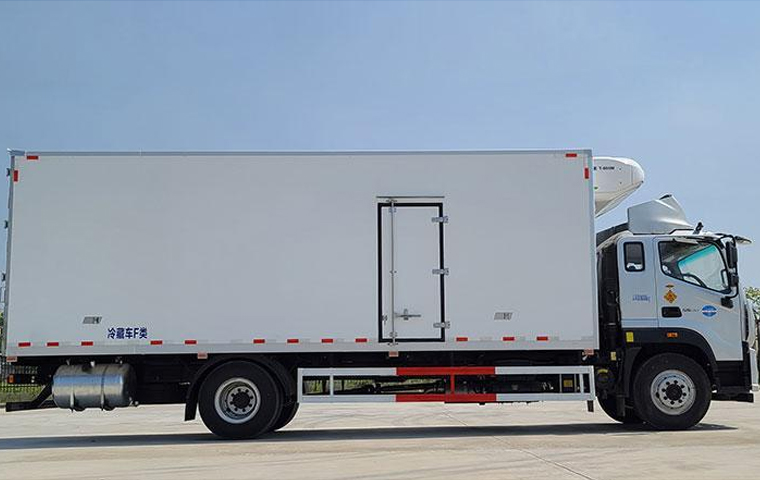福田欧马可S5国六7米6冷藏车大马力冷藏车