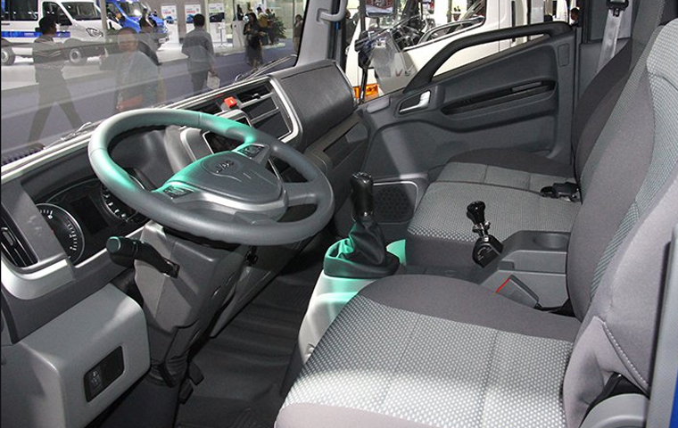 江淮帅铃Q6 141马力 冷藏车